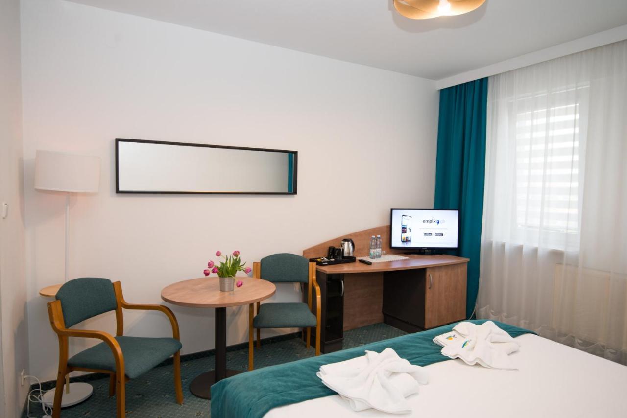 Zacisze Nad Nida Resort Pinczow Eksteriør bilde